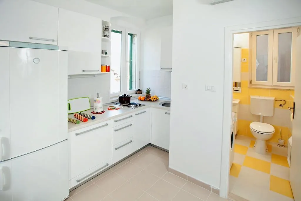 Apartments Goda Center Of سبليت كرواتيا