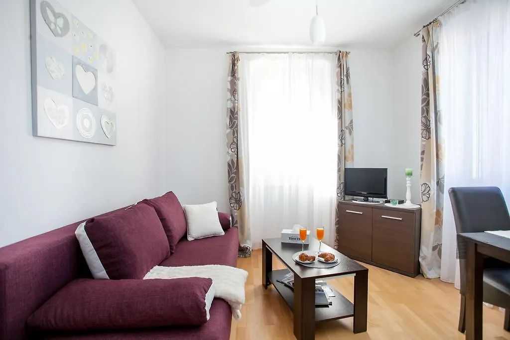 Apartments Goda Center Of سبليت